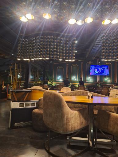 عکس روف گاردن رستوران روبل