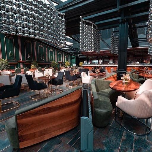 عکس روف گاردن رستوران روبل