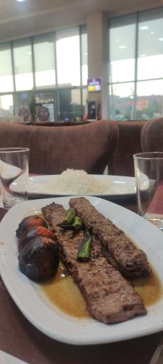 عکس چلو کبابی باختر شعبه مرکزی تبریز