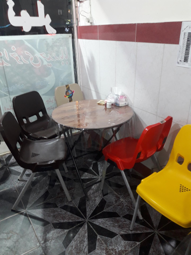 عکس غذاخوری حیدربابا