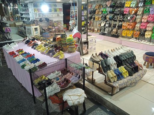 عکس بازار صنایع دستی علیصدر