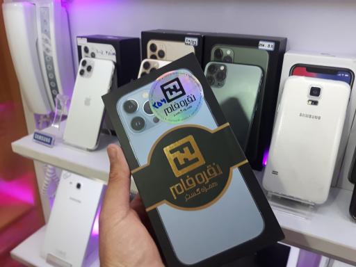 عکس نمایندگی ایرانسل و تعمیرات پرناک موبایل