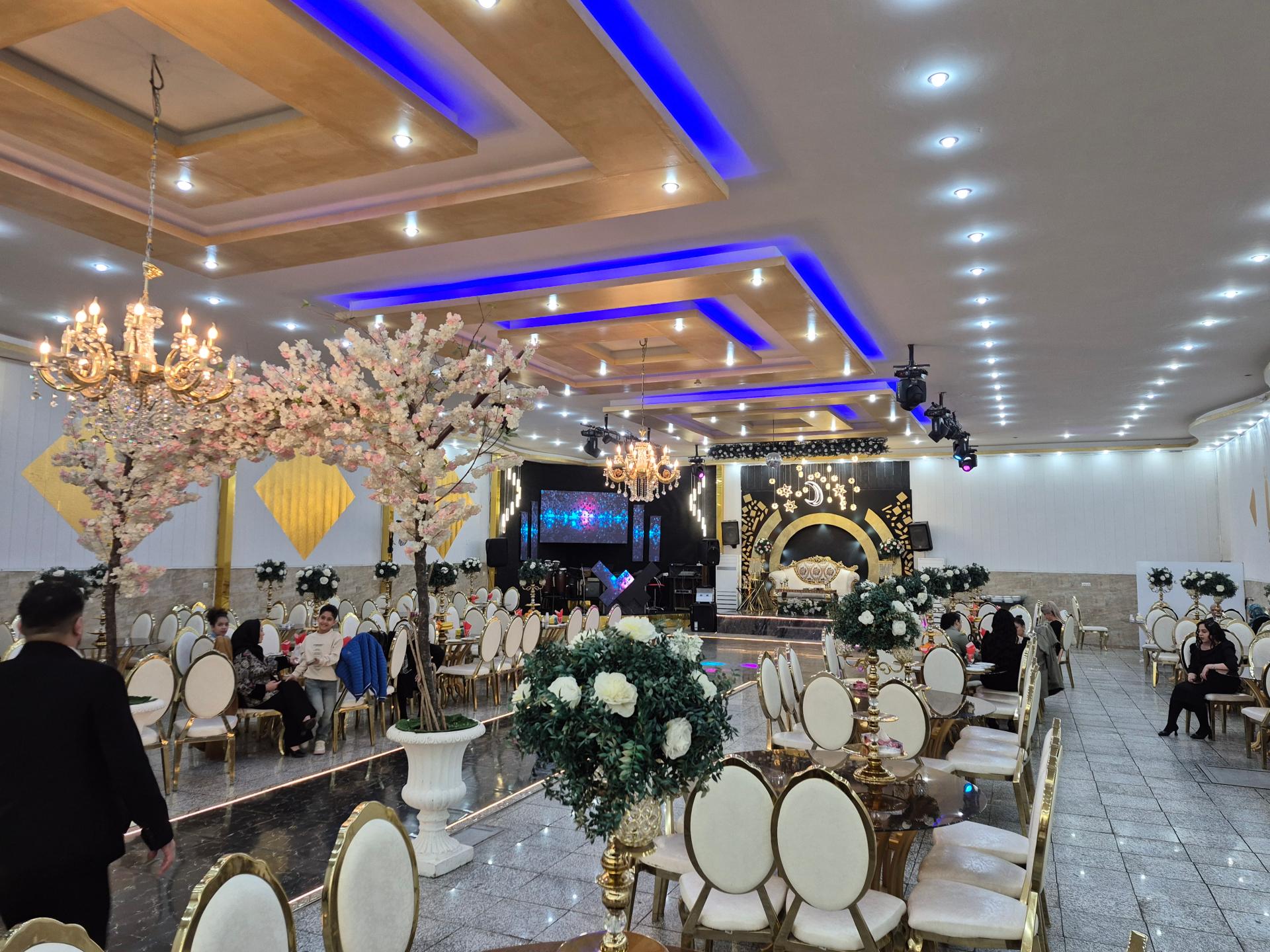 عکس تالار گلریزان