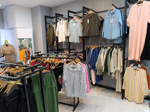 عکس پوشاک زنانه دلارام