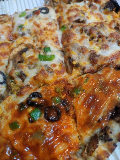 عکس پیتزا خونه شعبه فکوری