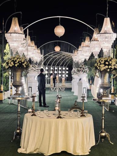 عکس باغ عمارت ژاکلین