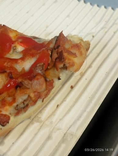 عکس پیتزا خونه شعبه فکوری