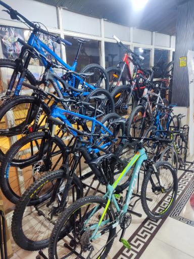 عکس فروشگاه دوچرخه زنجانیان 