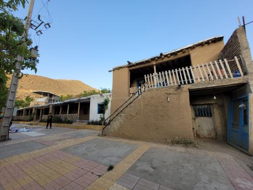 عکس اقامتگاه بومگردی بادام