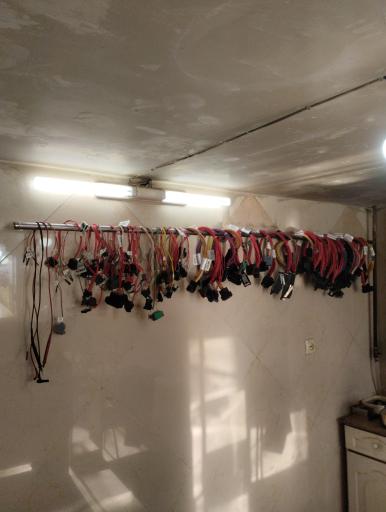 عکس خدمات برق و تنظیم موتور رویال