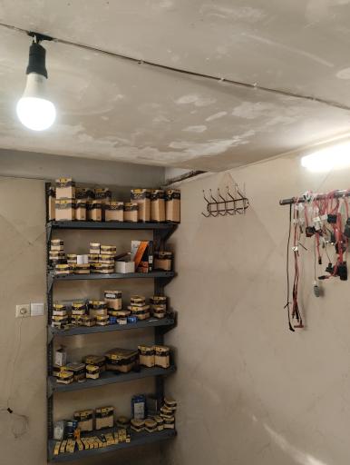 عکس خدمات برق و تنظیم موتور رویال