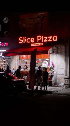 عکس اسلایس پیتزا 