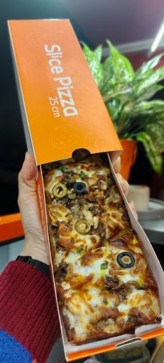 عکس اسلایس پیتزا 