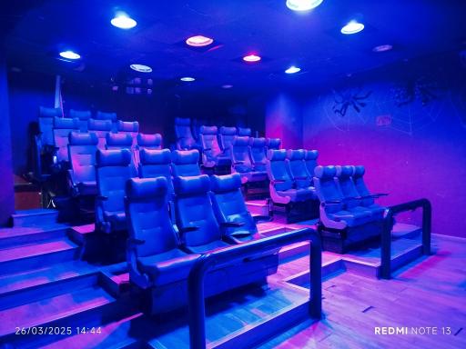 سینما چند بعدی الماس شرق