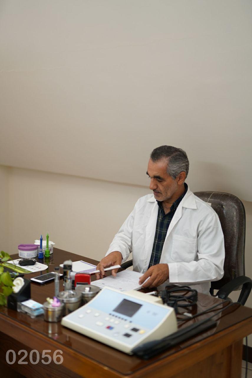 عکس شنوایی سنجی و سمعک کوثر