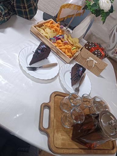 عکس کافه کتاب رفیقانه