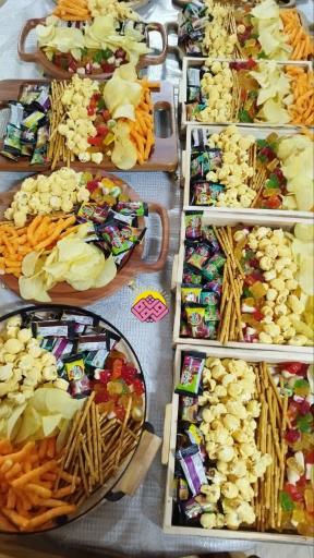 عکس کافه کتاب رفیقانه