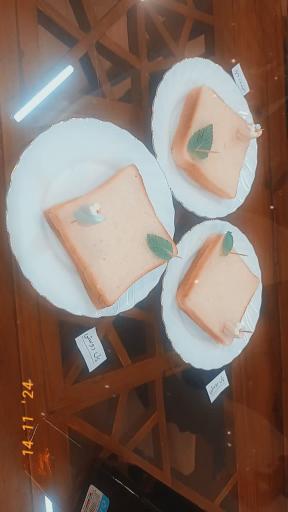 عکس کافه کتاب رفیقانه