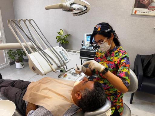 عکس مرکز تخصصی ایمپلنت درنیک