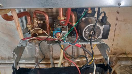 عکس پکیج مرکزی پرند