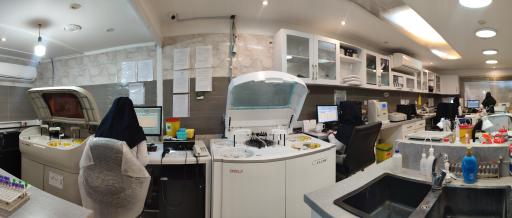 عکس آزمایشگاه دکتر صالحی