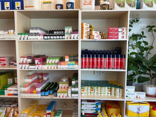 عکس پت شاپ و داروخانه دامپزشکی سلامت یار