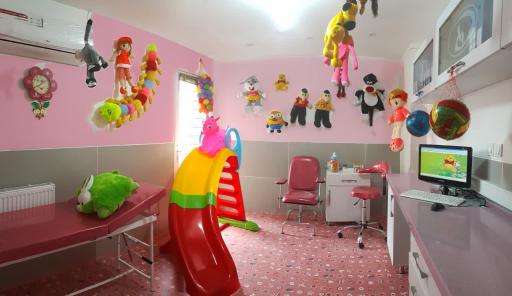 عکس آزمایشگاه دکتر صالحی