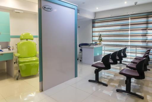 عکس آزمایشگاه دکتر صالحی