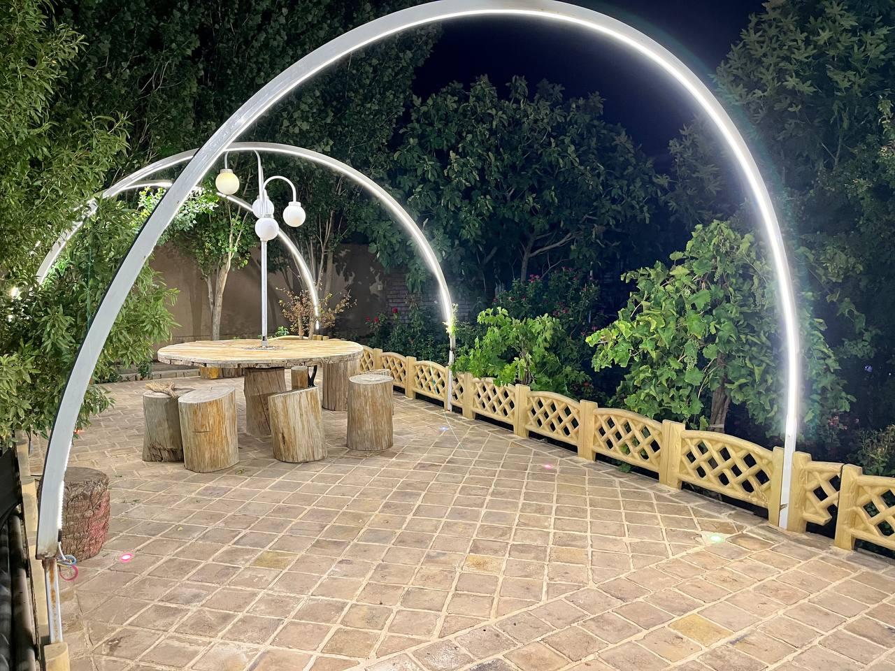 عکس کافه باغ شاین