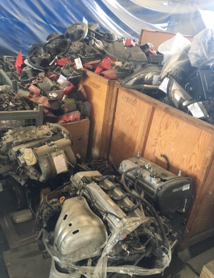 عکس فروشگاه چین یدک