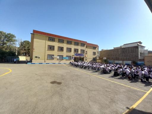 عکس دبیرستان پسرانه شاهد حاج رضا تهرانی