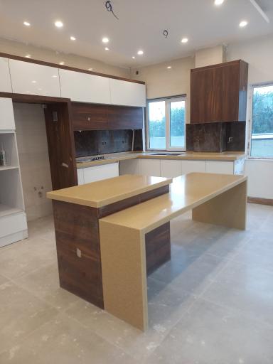 عکس گروه نماسازان ایرانیان(مجری سنگ کورین،کوارتز)