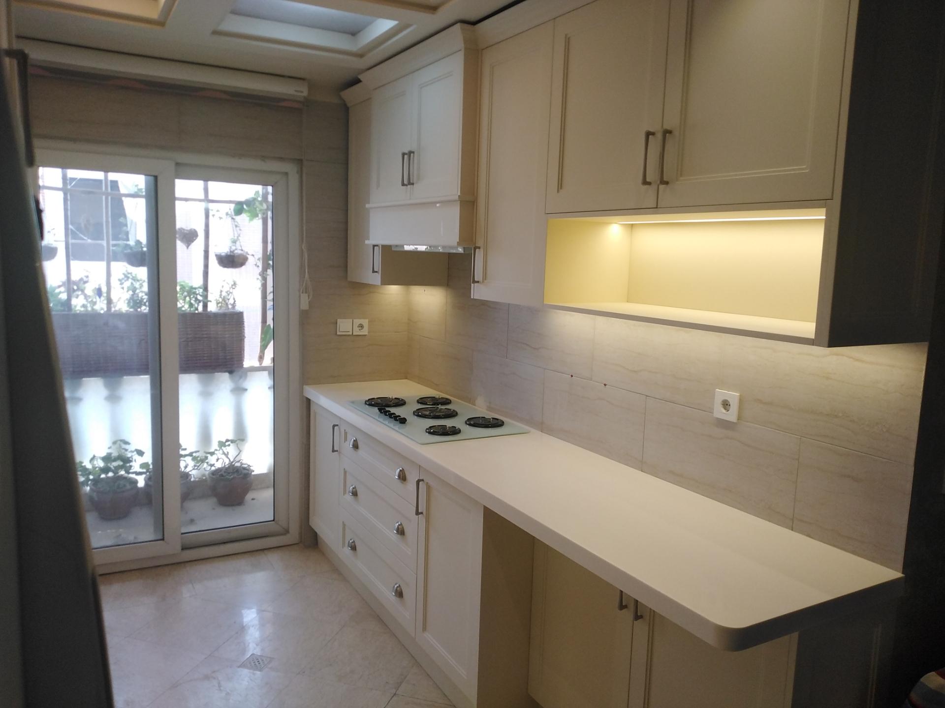 عکس گروه نماسازان ایرانیان(مجری سنگ کورین،کوارتز)