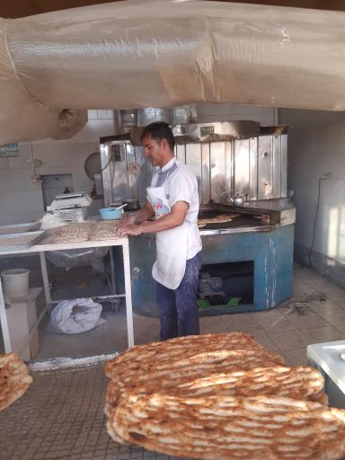 عکس نانوایی گل نرگس