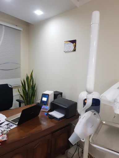 عکس مرکز دندانپزشکی دکتر لیلا دادی زاده