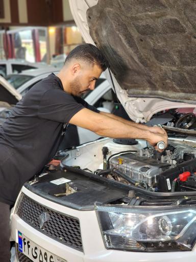 عکس کلنیک خودرو فن برتر مهندس میثم عسسی