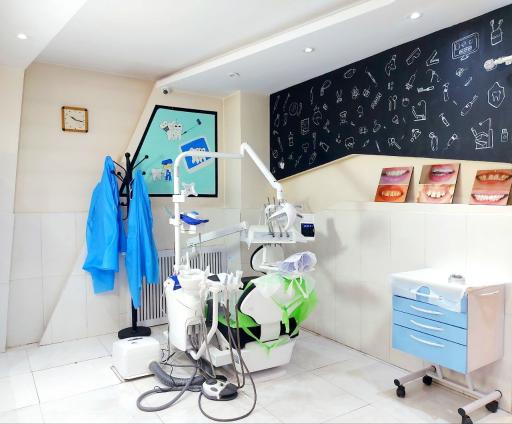 عکس درمانگاه دندانپزشکی شفا همایون ویلا