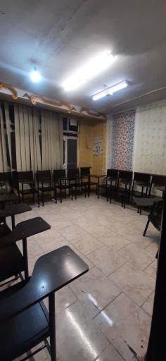 عکس کالج زبان انگلیسی دخترانه و پسرانه فرداد