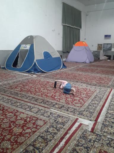 عکس زائر سرای امام زاده شعیب 