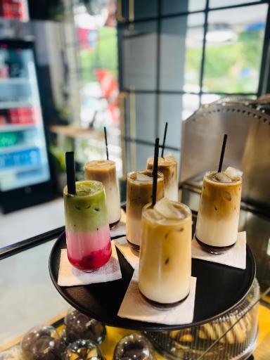 عکس کافه پیتز