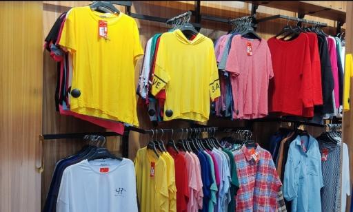 عکس فروشگاه پوشاک هالیدی