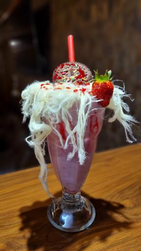 عکس کافه کارن (سلطانیه)