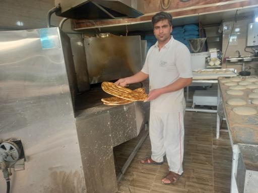عکس نان بربری بهار
