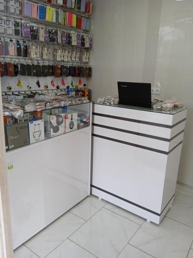عکس فروشگاه و خدمات موبایل سجاد