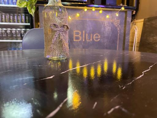 عکس کافی شاپ آبی