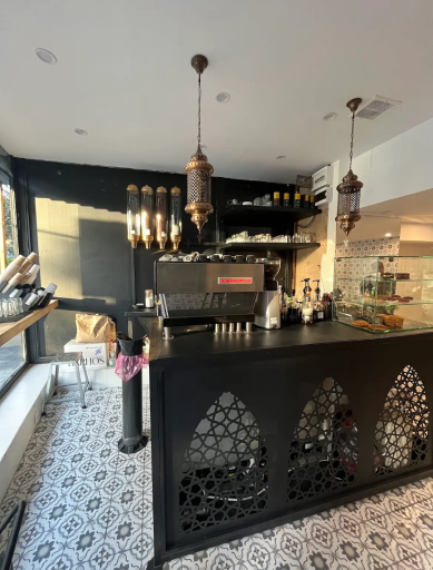 عکس کافه آبانی