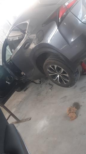 عکس تعمیرگاه خودرو خارجی مالک 