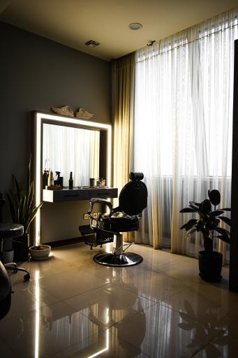 عکس آرایشگاه مردانه الیاس حافظی