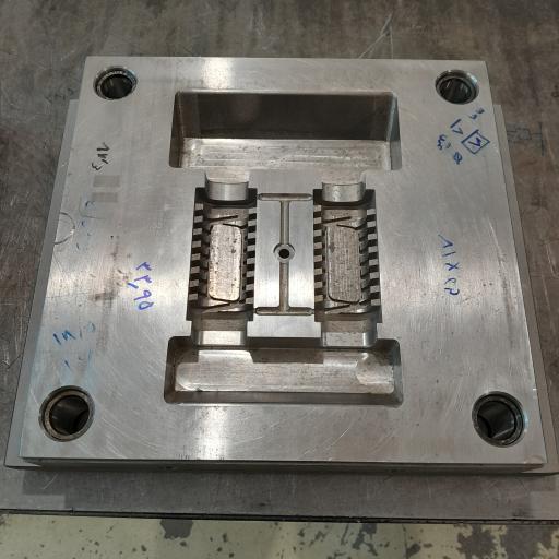 عکس قالبسازی تهران مولدینگ