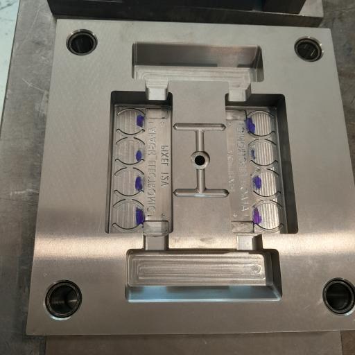 عکس قالبسازی تهران مولدینگ